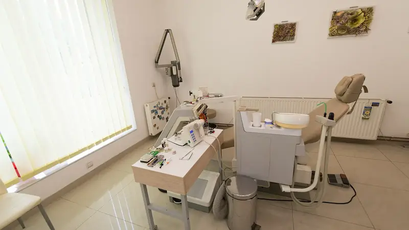 Dental treatment room